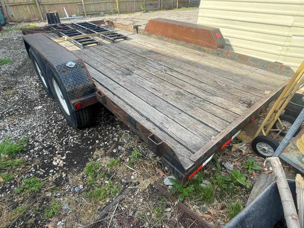 2010 18' Equipment trailer